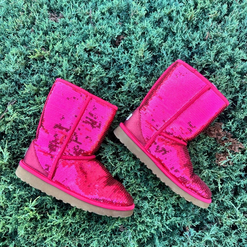 UGG Classic Short Sparkles Pink Sequin Boots Women's Size 7